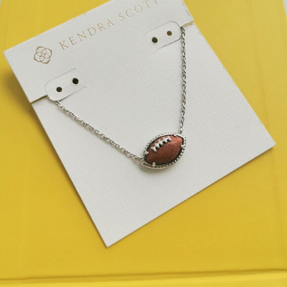 Kendra Scott Football Silver Orange Goldstone Short Necklace New - Picture 3 of 3